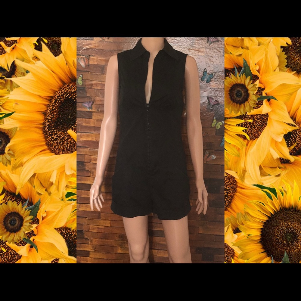 Guess black romper!🐾🎩🌻